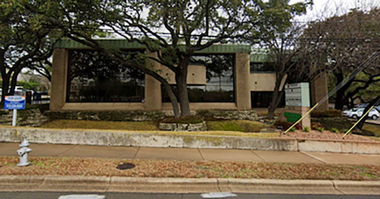 Chiropractic Austin TX Front Of Building